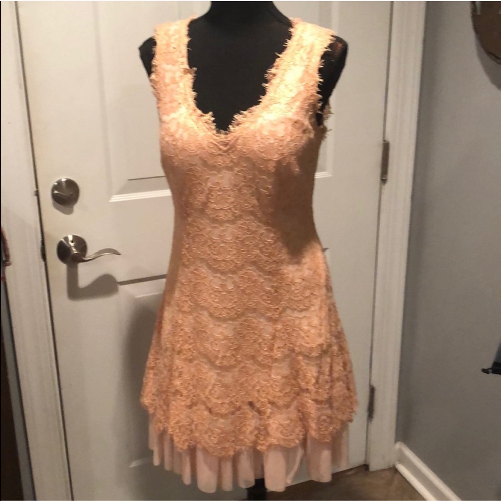 Like new beautiful peach dress